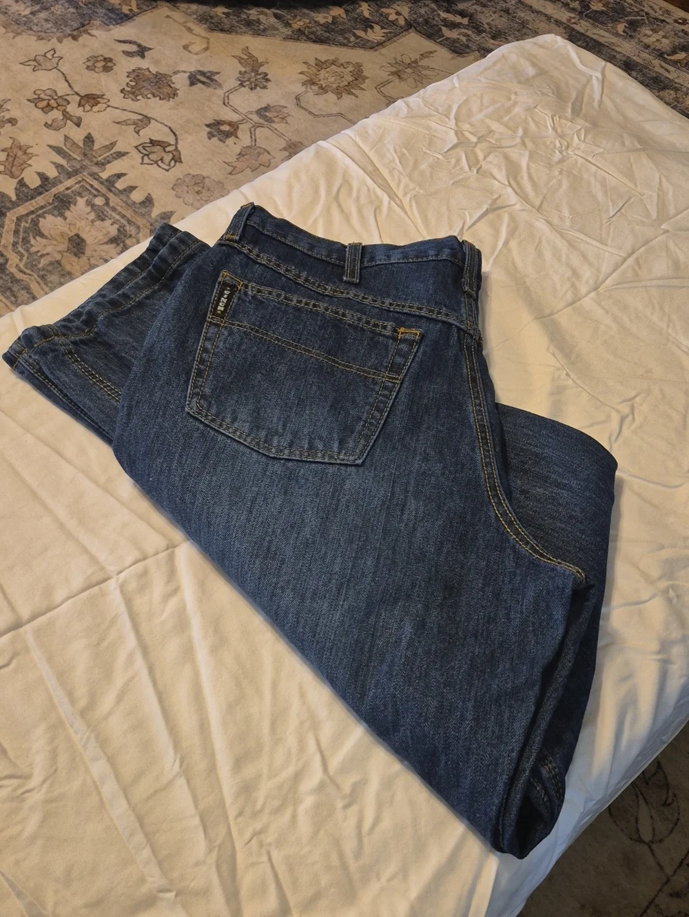 Cinch Jeans  Black Patch.relaxed Fit. 34